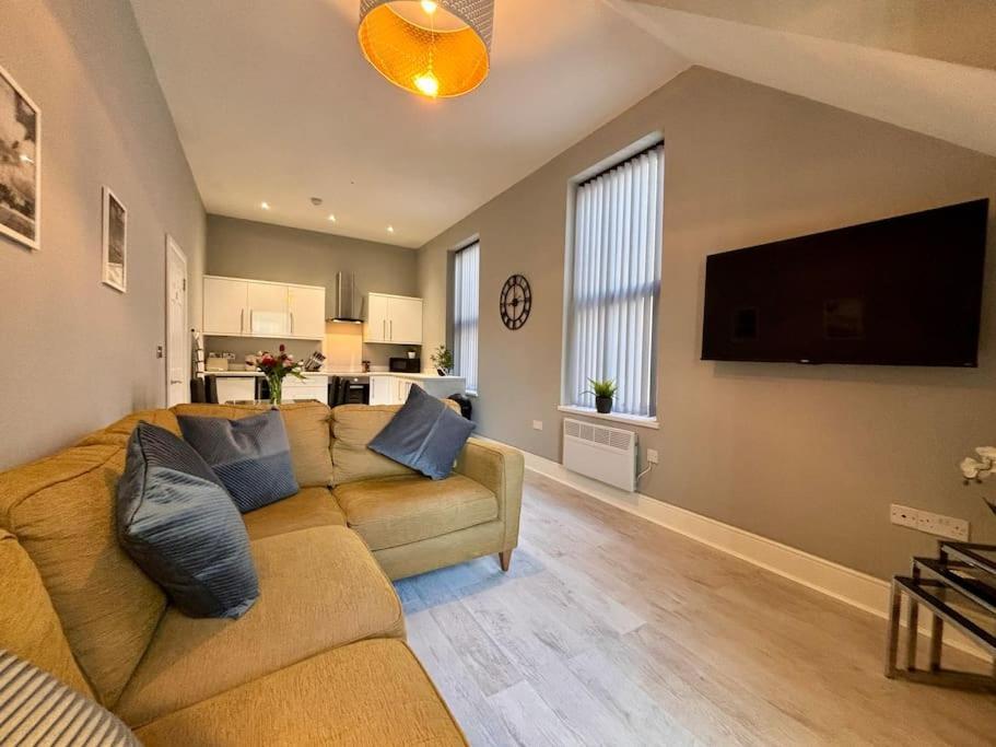 Апартаменты Teds Apartments-town Centre-apt1 *