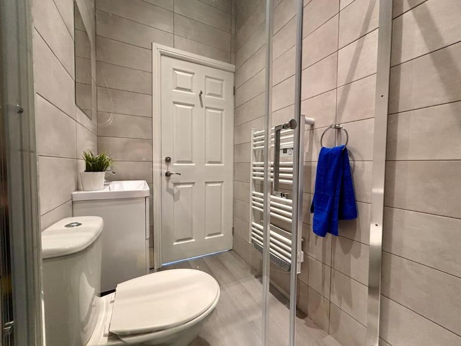 Teds Apartments-town Centre-apt1 Апартаменты