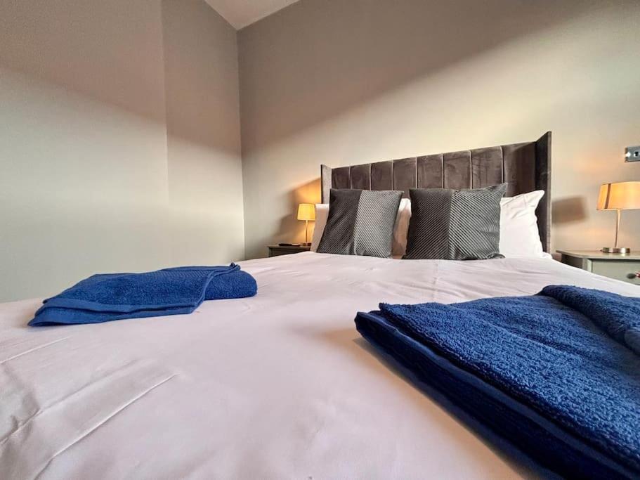 Апартаменты Teds Apartments-town Centre-apt1 *
